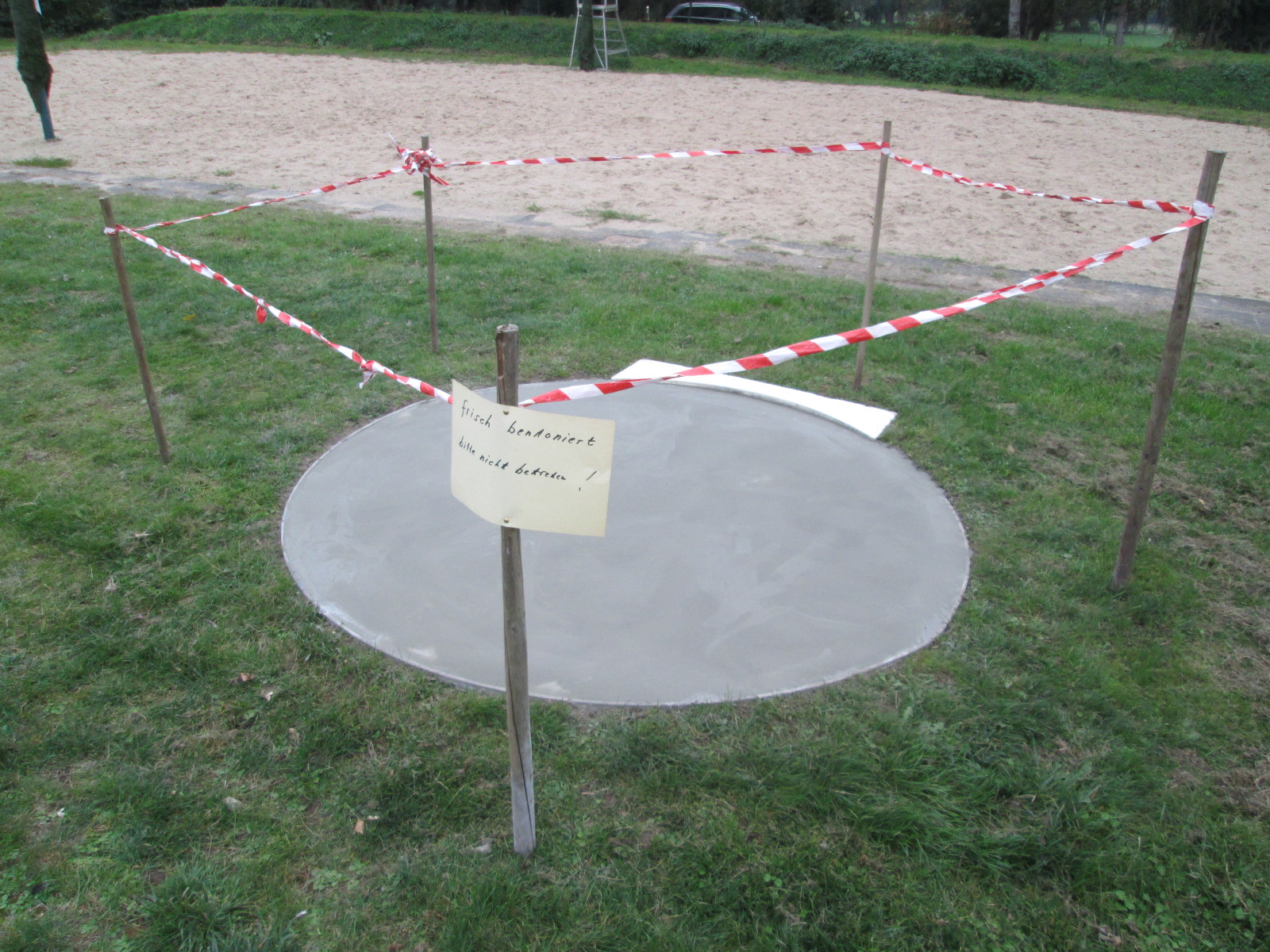 Kugelstoßanlage im Sportpark Vorst saniert Kugelstoßanlage im Sportpark Vorst saniert